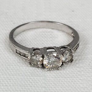 Vintage Silver 925 CZ 3 Stone Womens Ring Sz 14mm US 7